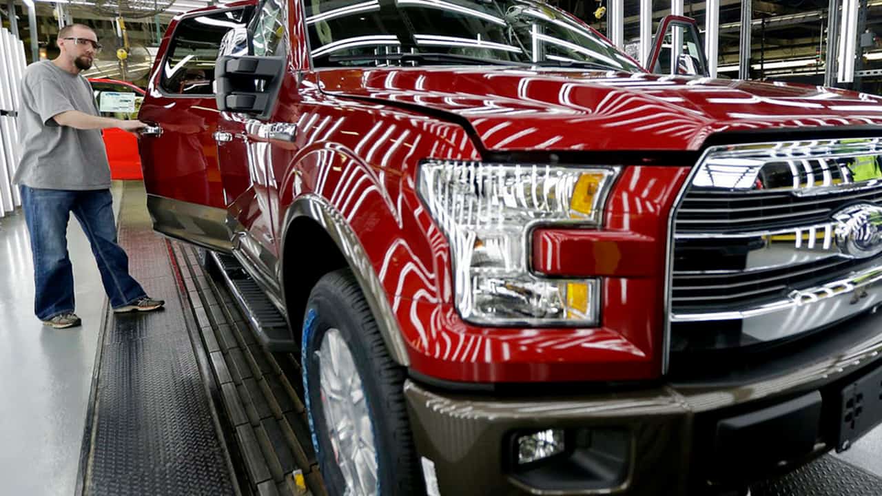 ford-supplier-flex-n-gate-opens-160-million-plant-in-detroit-auto